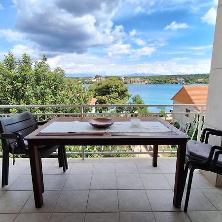 Ceratonia Apartments Lovište Eksteriør bilde