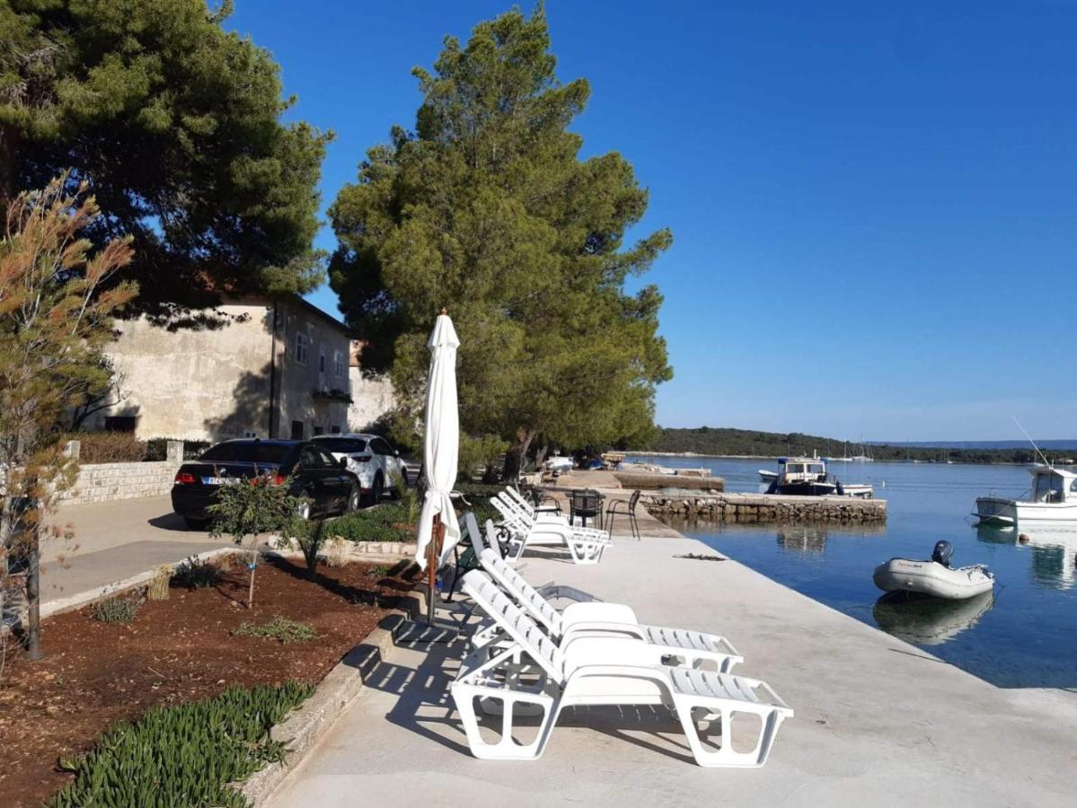 Ceratonia Apartments Lovište Eksteriør bilde