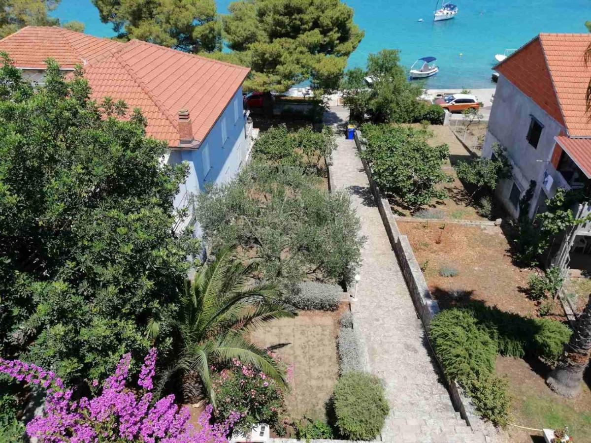 Ceratonia Apartments Lovište Eksteriør bilde