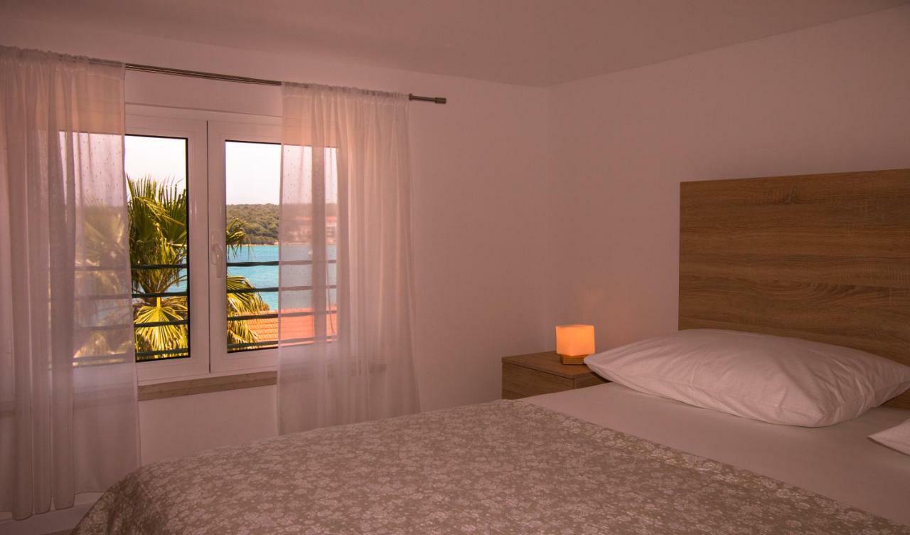 Ceratonia Apartments Lovište Eksteriør bilde