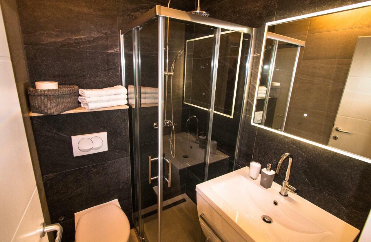 Ceratonia Apartments Lovište Eksteriør bilde